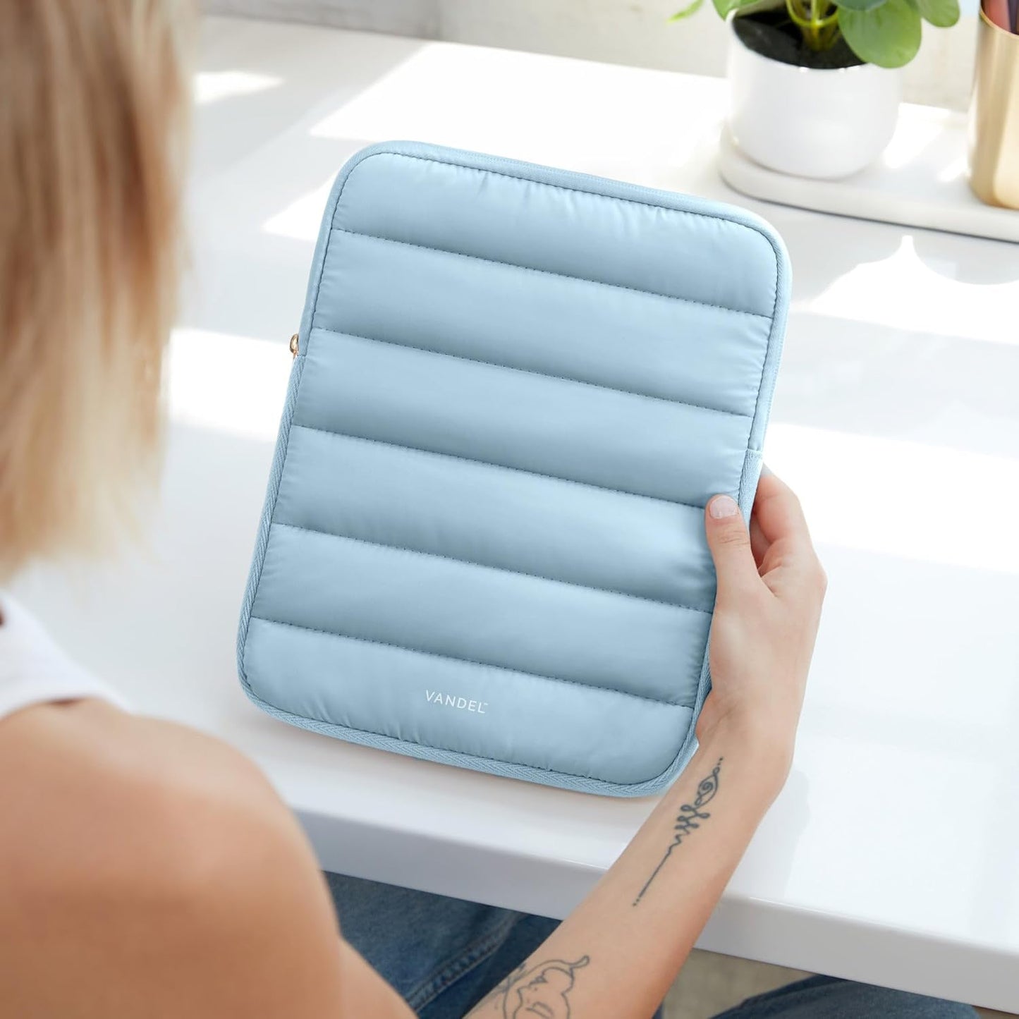 Vandel - The Original Puffy iPad Sleeve 9-11 Inch Tablet Sleeve, Blue i Pad Case for Women and Men, Cute iPad Air Pouch, 9 10 Inch, 11 Inch Bag