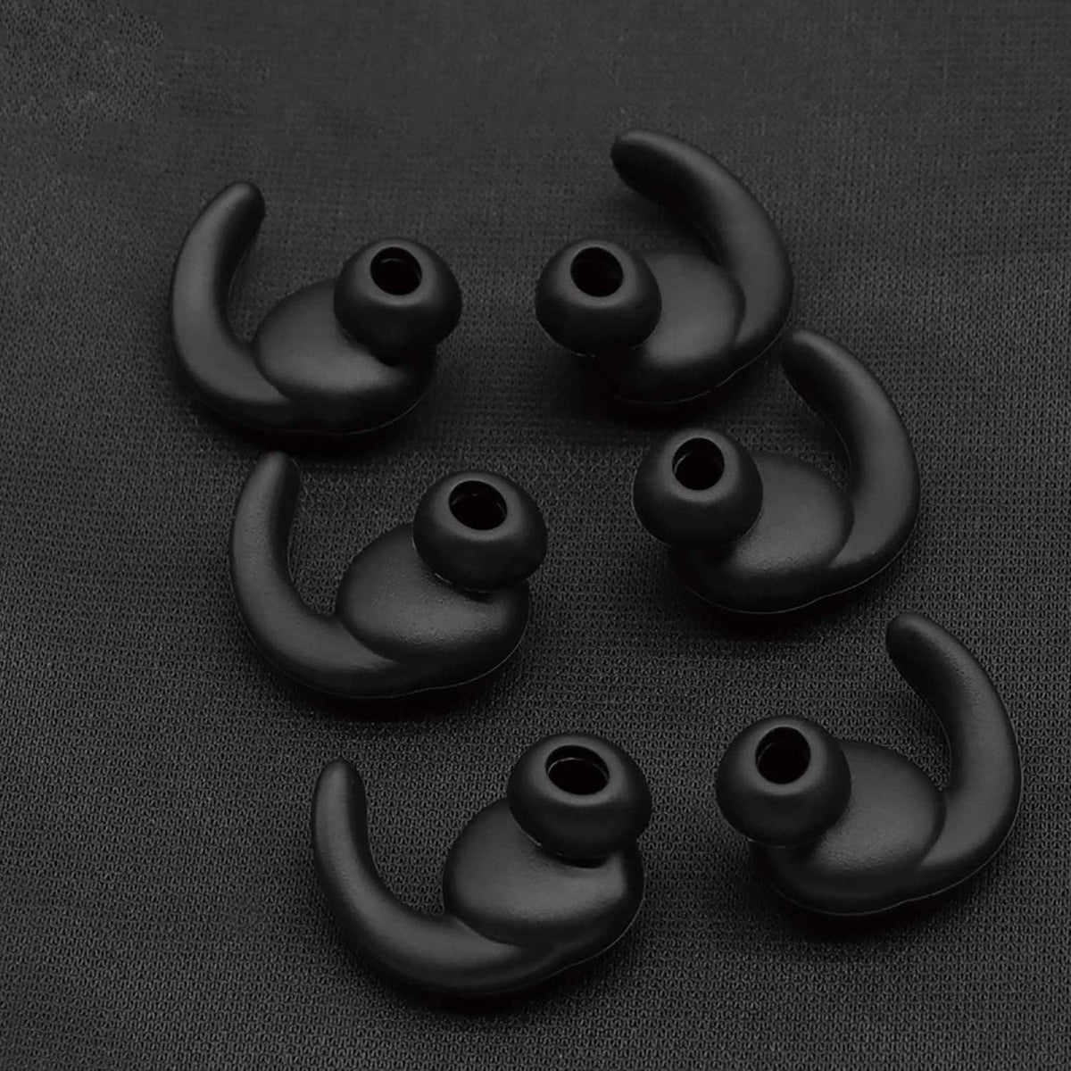 3 Pairs (S/M/L) Replacement Anti-Slip Silicone Eartips Earbuds Ear Tips Buds Eargels Compatible for Synchros Reflect BT Sports Wireless in-Ear Earphones (Black)